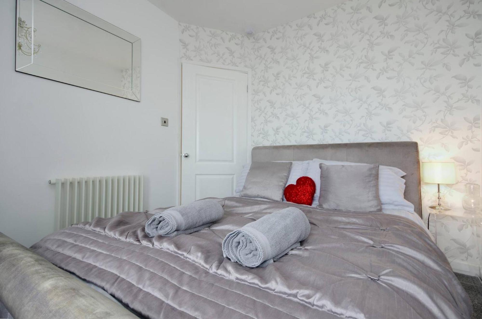 Seaview Regency Apartment With Private Parking Hove Exterior foto